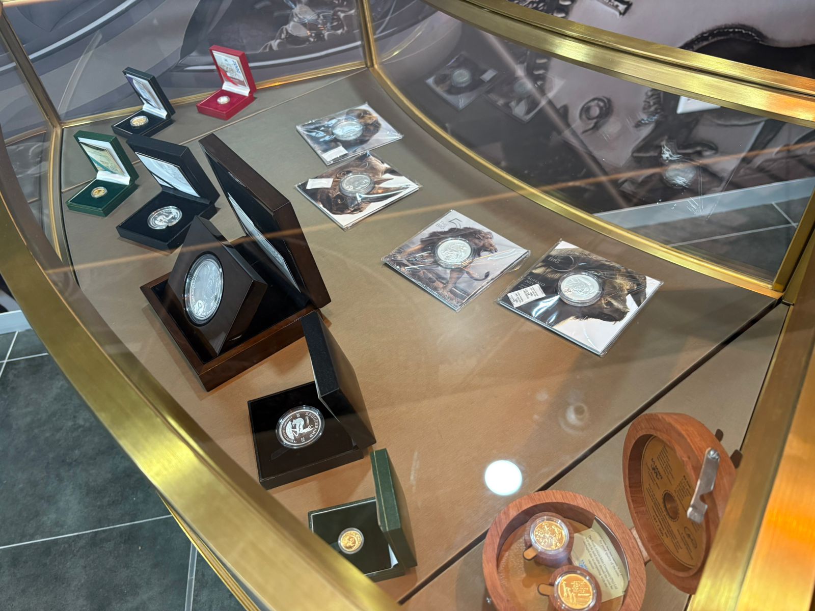 whatsapp-image-2025-11-06-at-12.56.30 InvestGold - Cradlestone Mall